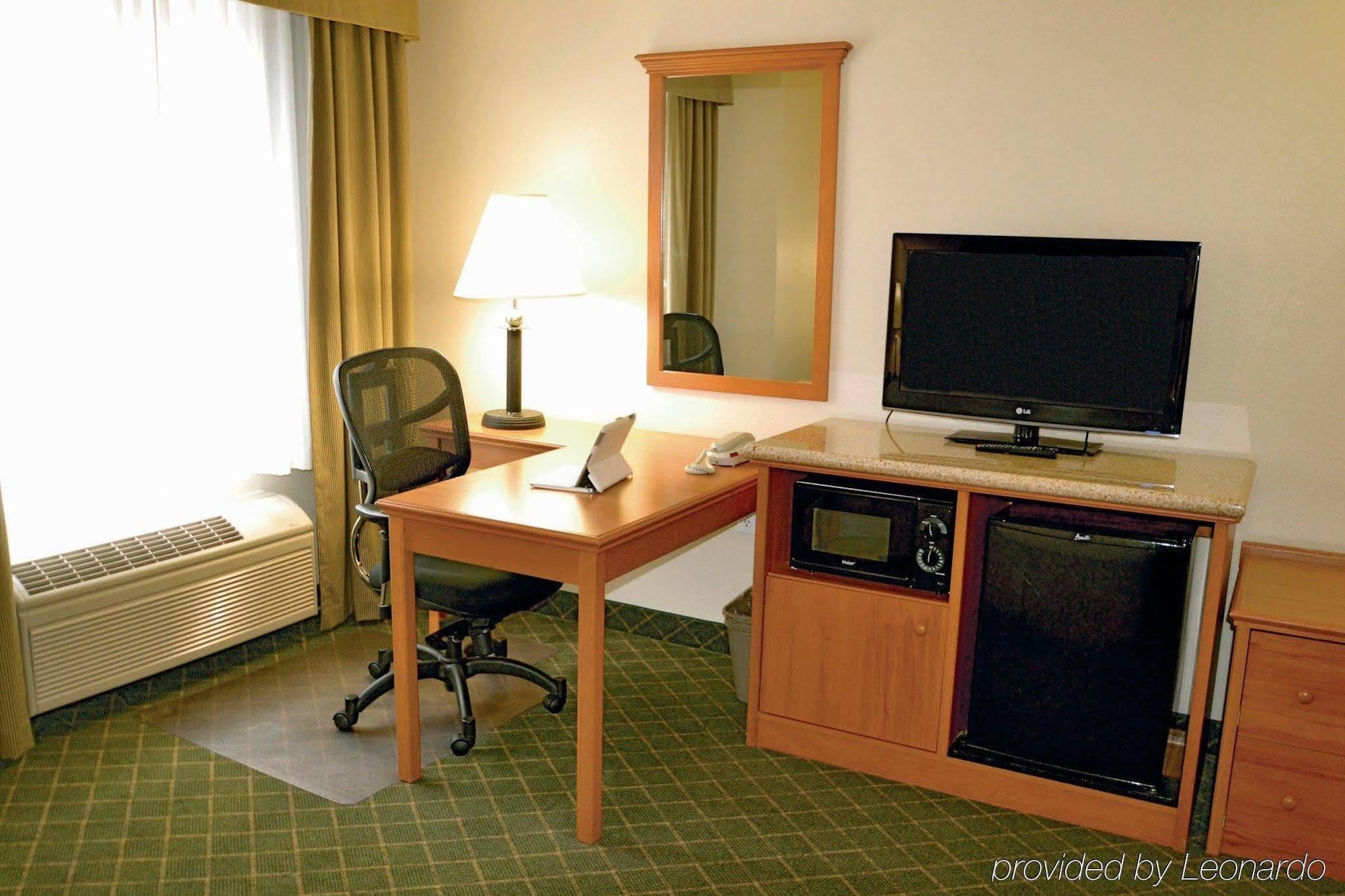 Готель La Quinta By Wyndham Portland Airport Екстер'єр фото